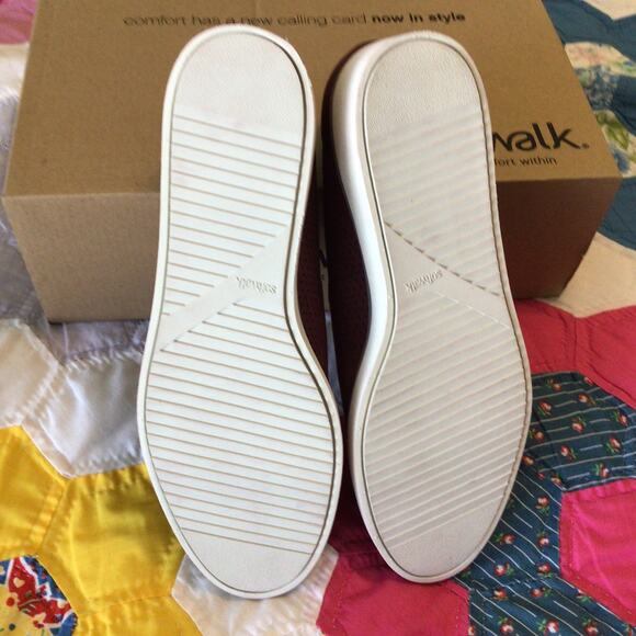 SoftWalk Burgundy Flats with White Soles - Picture 5 of 6